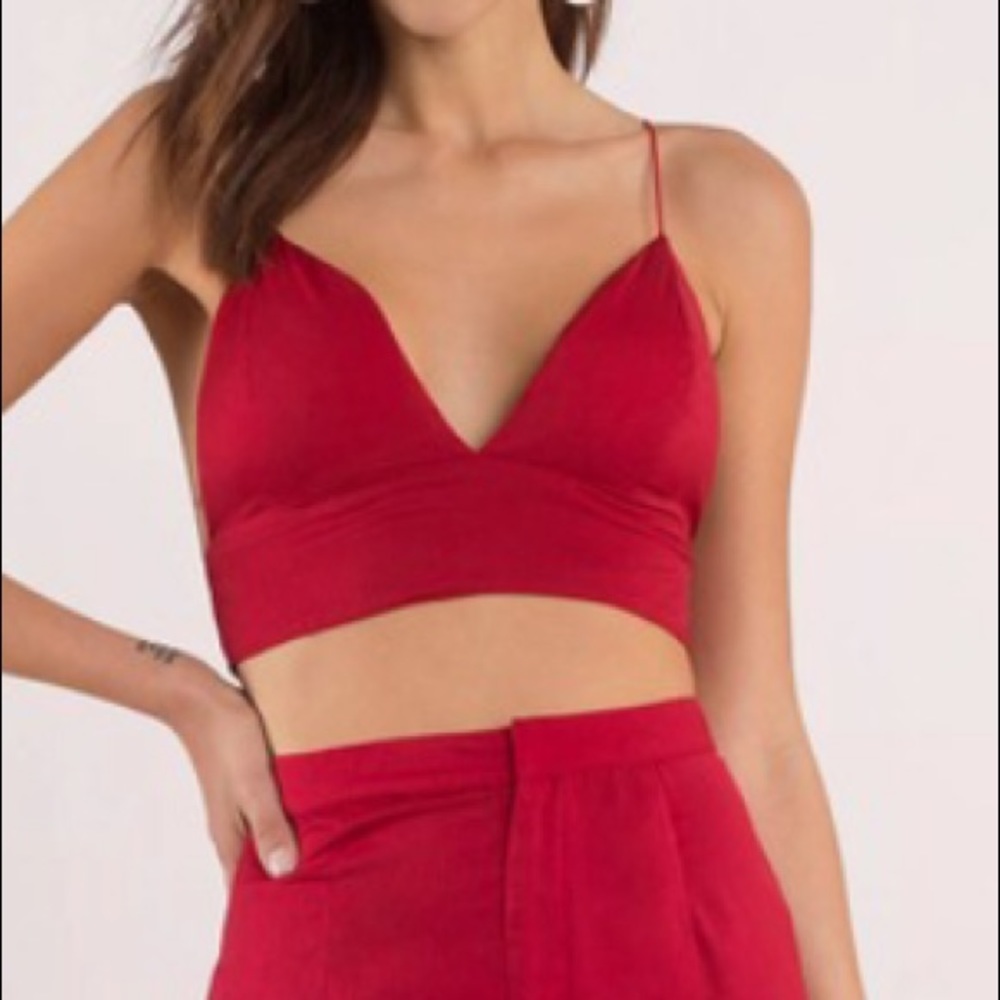 Tobi By Your Side Crop Top in Small